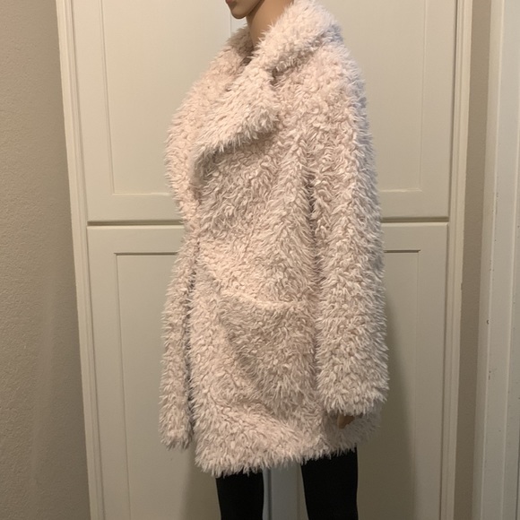 Zara White shaggy pea coat - Picture 2 of 4